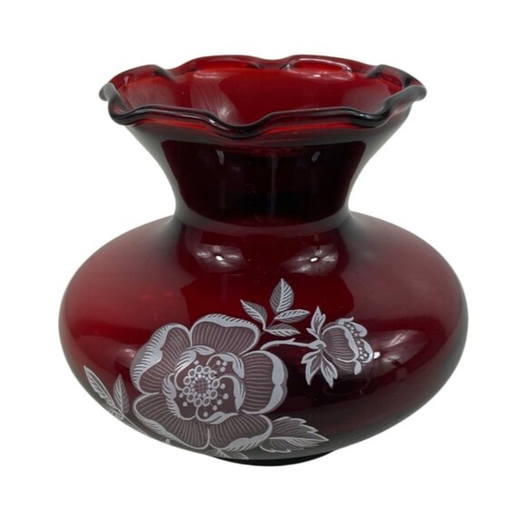 Vintage Anchor Hocking Ruby Red Glass Vase Ruffled Rim & Etched Floral Design - Picture 1 of 13